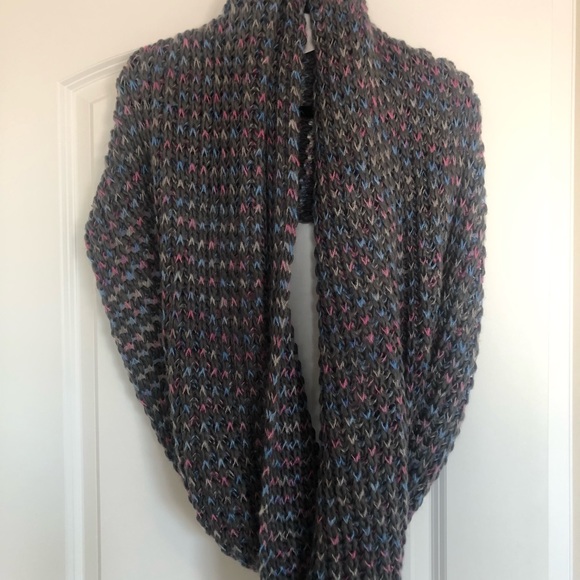 NWT Knit Infinity Scarf - Picture 1 of 7
